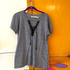 S/M Heart Soul Gray Lace-Up Top